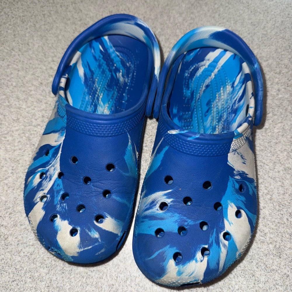 Kids Blue Tie-Dye Slip-On Crocs